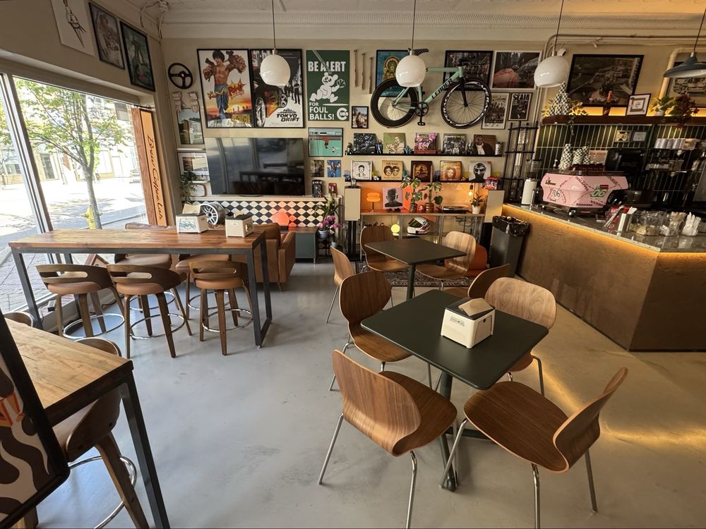 Cafe electrical build-out in Park Ridge by MCL Electric
